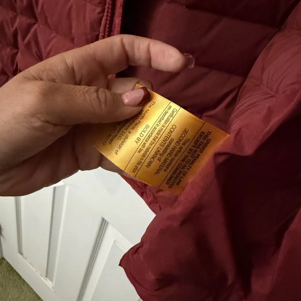 The North Face Puffer Jacket - Picture 6 of 9